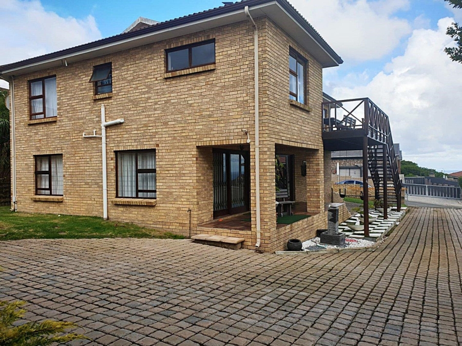 5 Bedroom Property for Sale in Dana Bay Western Cape